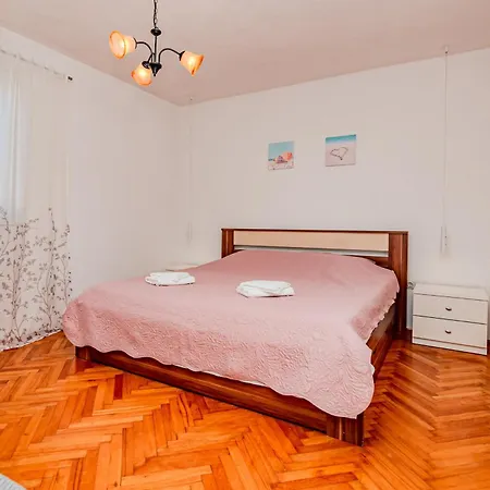Fiona Appartement *