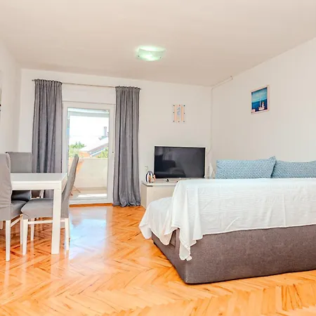 Fiona Appartement *
